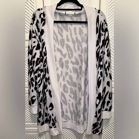 Leopard Print Cardigan - Picture 1 of 4